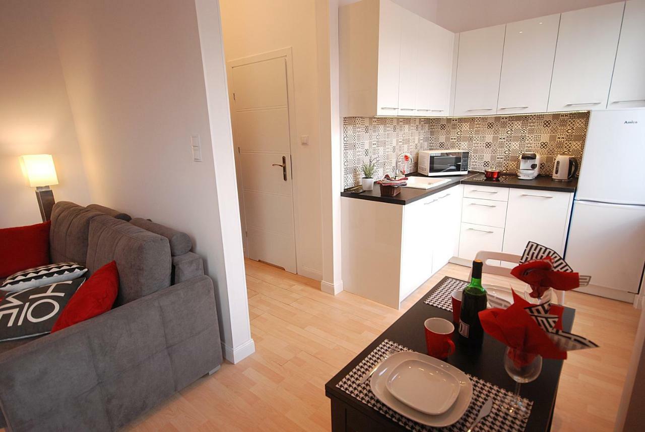 Nowy Apartament Wilcza Varsovie Extérieur photo